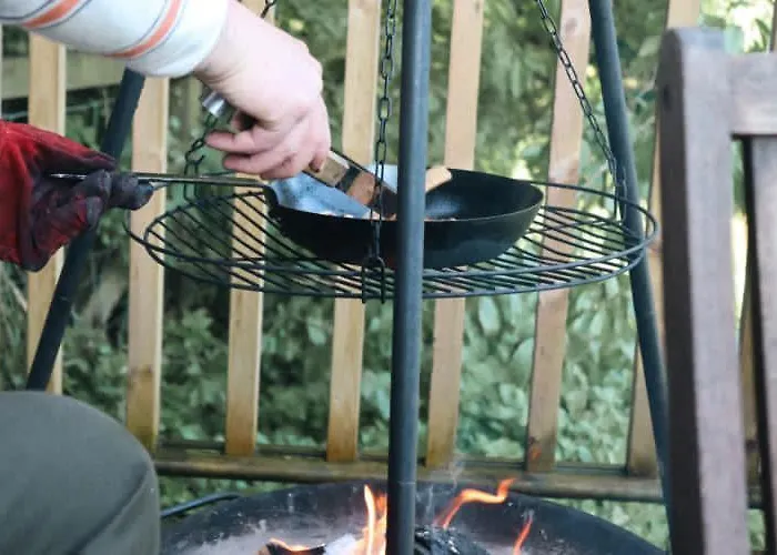 Sugi Wooden Pod 木屋 约克