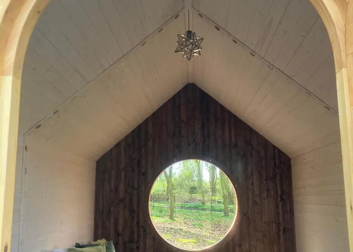 木屋 Sugi Wooden Pod 约克